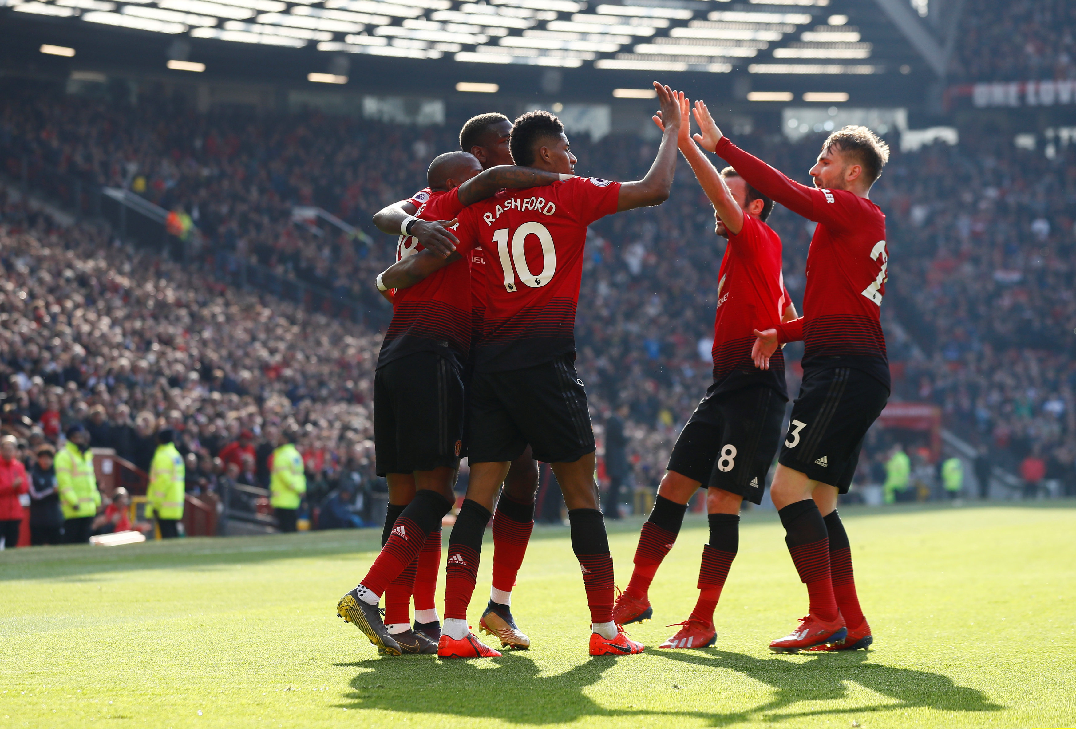 毕竟在足球 毕竟在足球